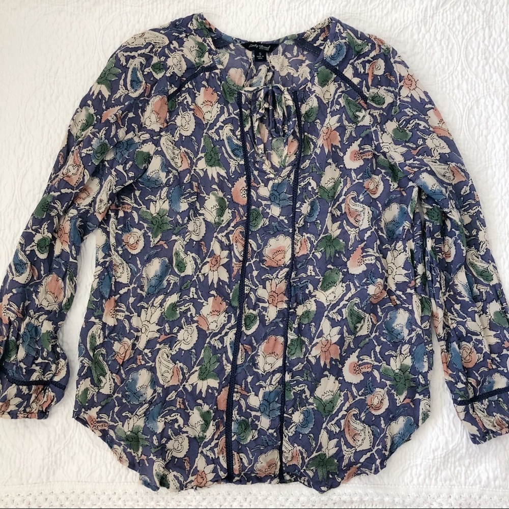 Lucky Brand Floral long sleeved blouse